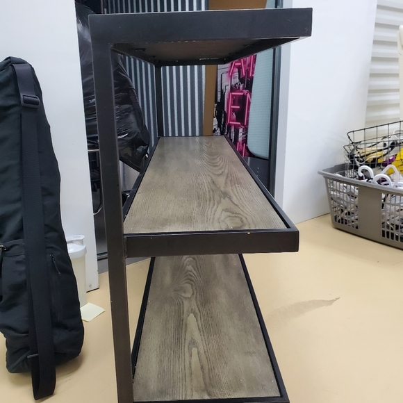 Table Ottawa - Picture 2 of 3